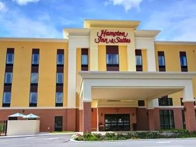 Hampton Inn & Suites By Hilton Tampa Busch Gardens Area 3*,  United States