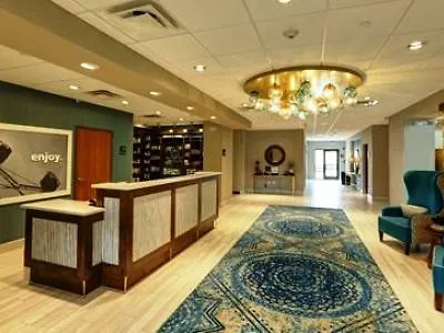 Hampton Inn & Suites By Hilton Tampa Busch Gardens Area Hotel